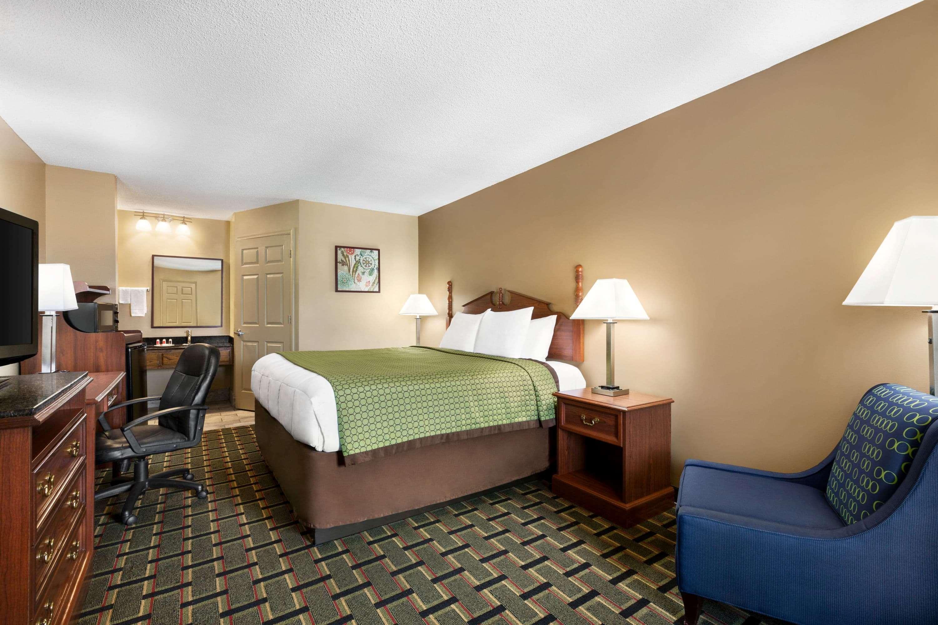 Baymont By Wyndham Warner Robins Motel Dış mekan fotoğraf