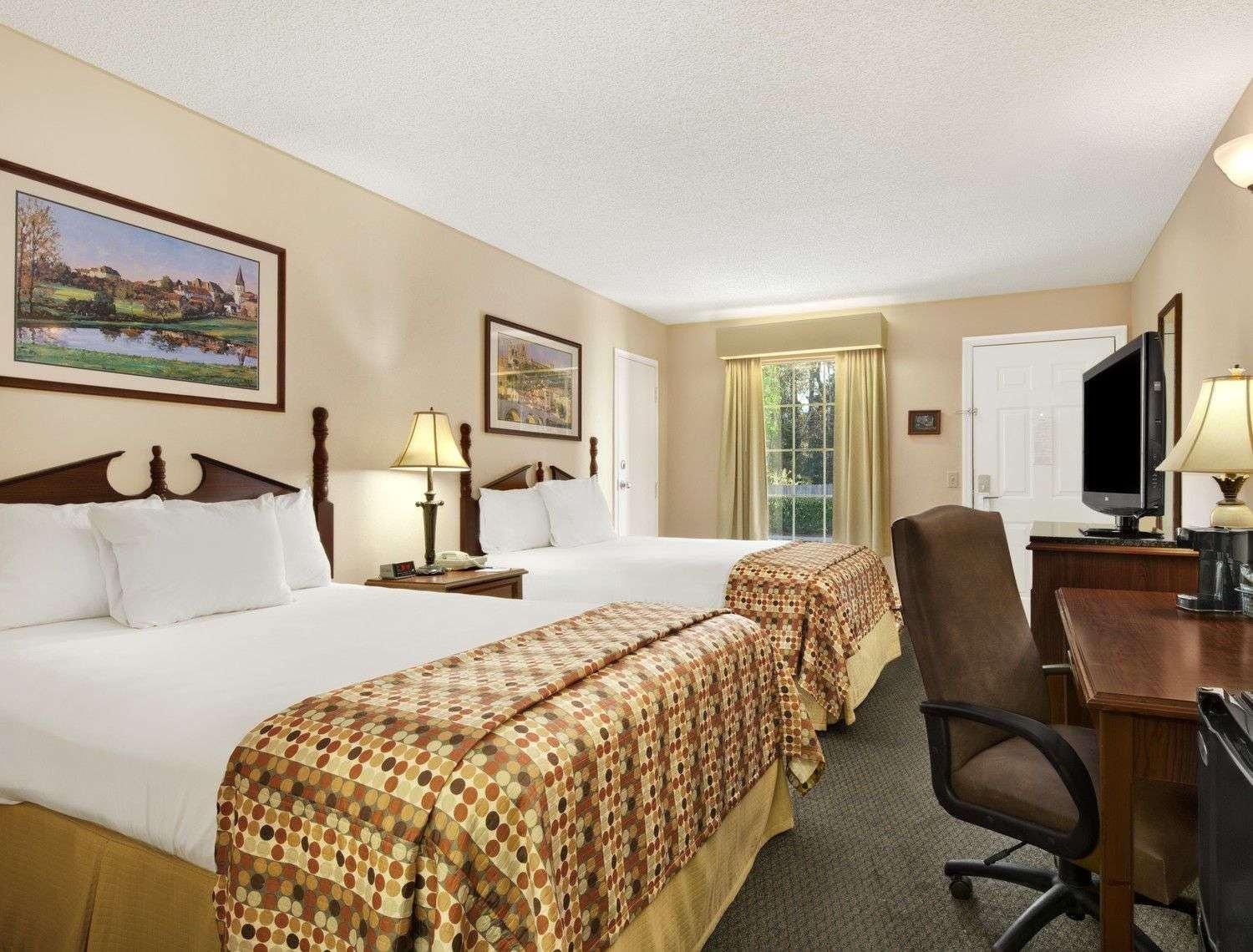 Baymont By Wyndham Warner Robins Motel Dış mekan fotoğraf