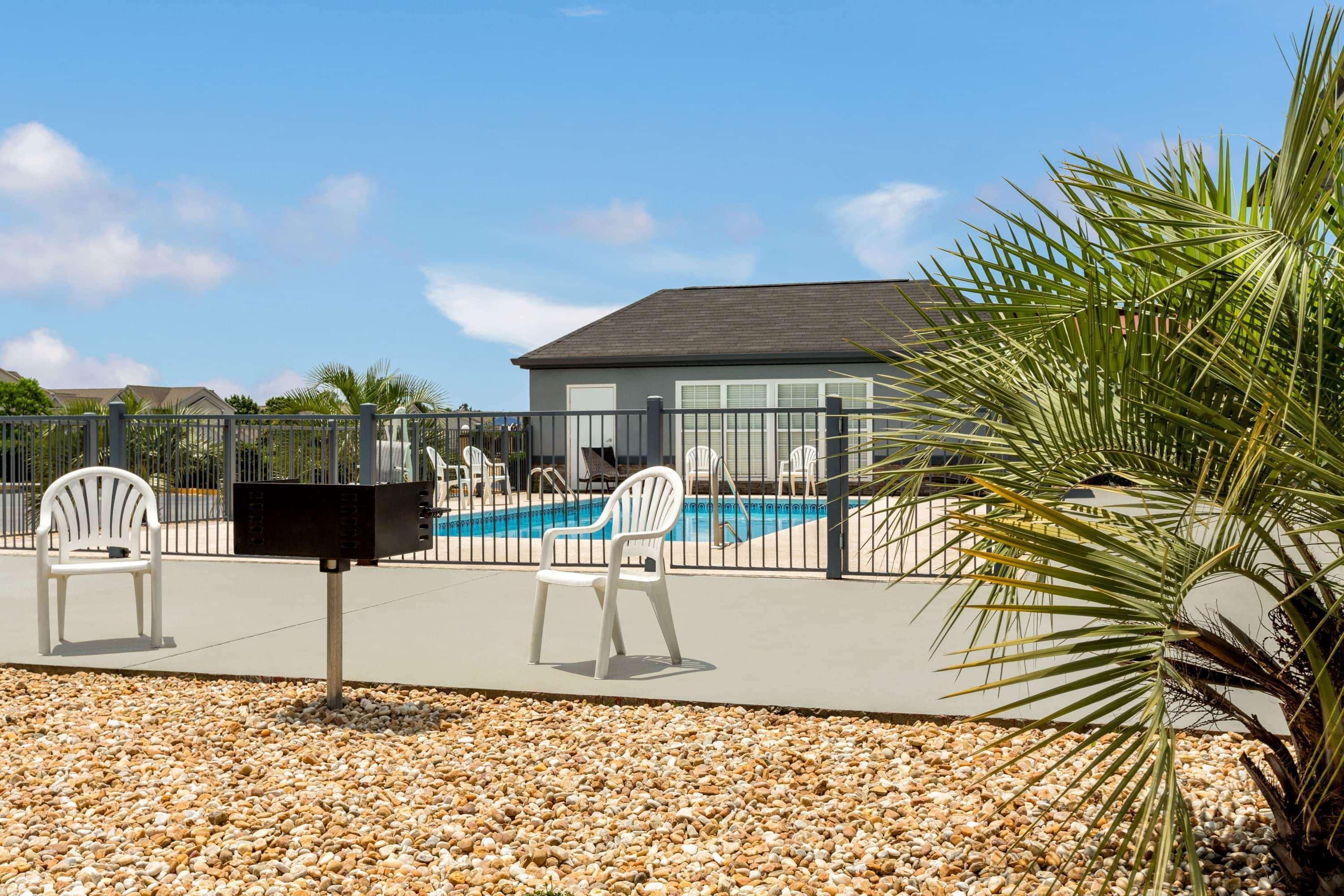 Baymont By Wyndham Warner Robins Motel Dış mekan fotoğraf
