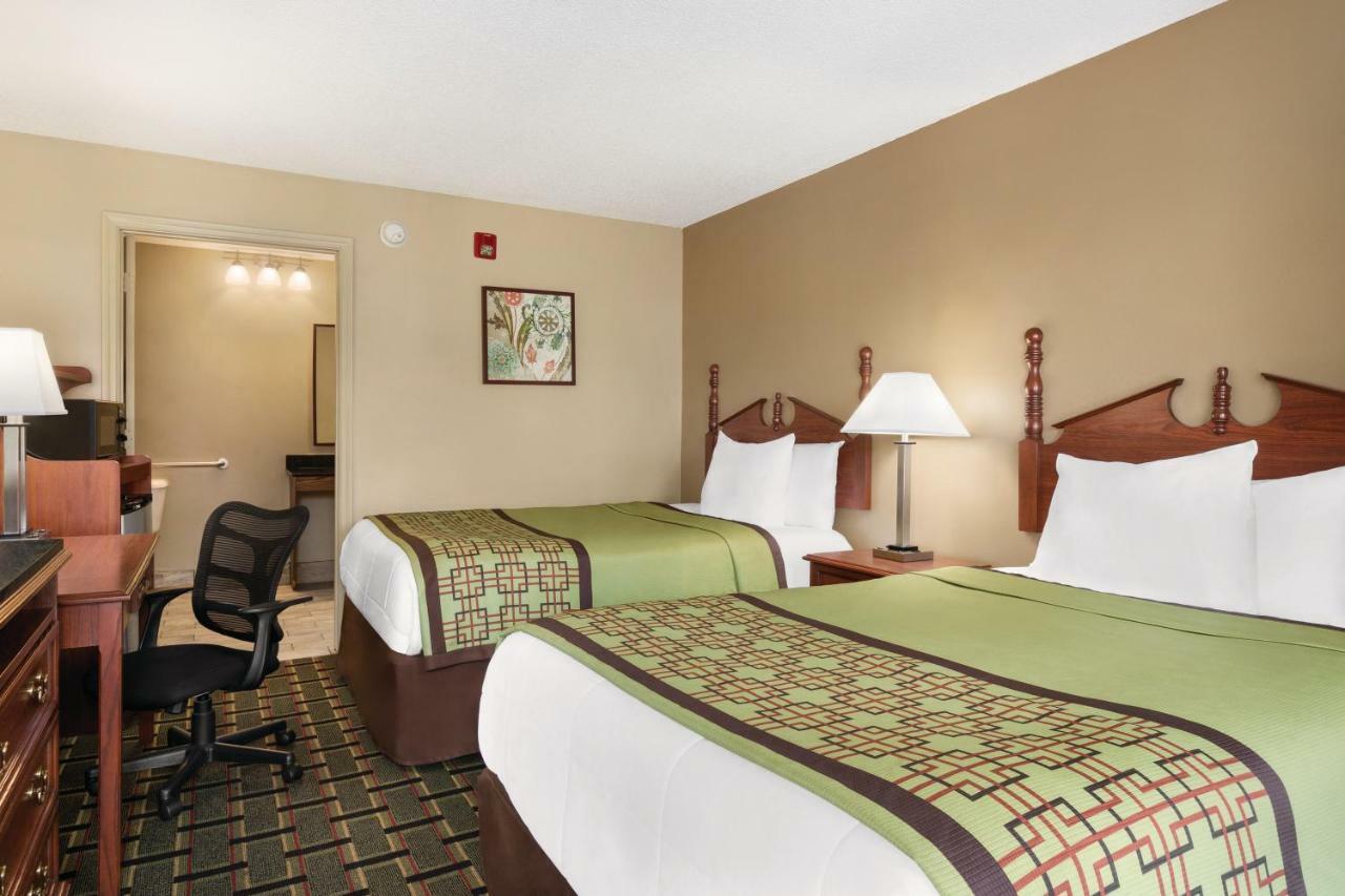 Baymont By Wyndham Warner Robins Motel Dış mekan fotoğraf